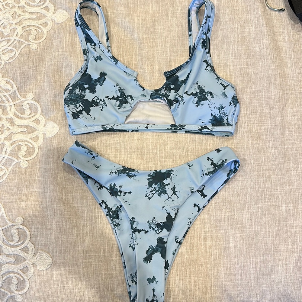 SHEIN 2 Piece bathing suit